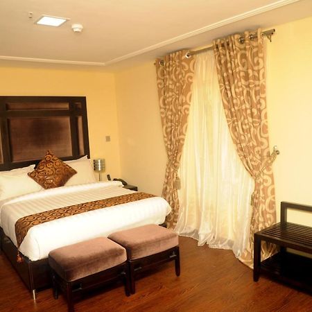 H210 Hotel Aliayabiagba Exterior photo