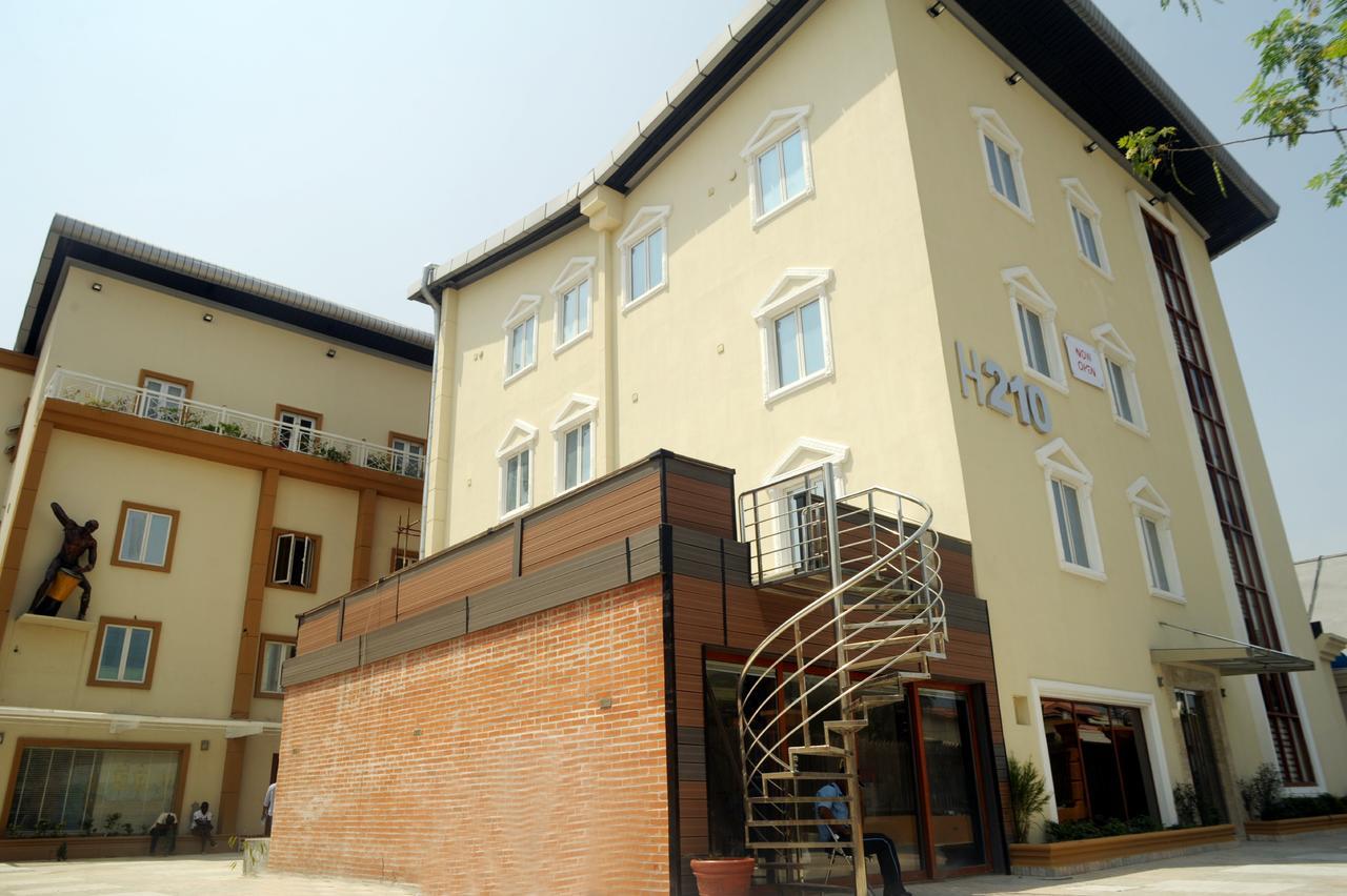 H210 Hotel Aliayabiagba Exterior photo