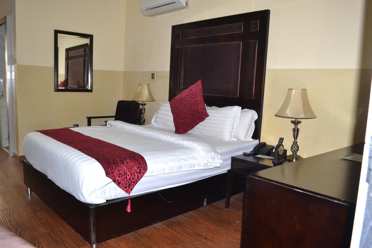 H210 Hotel Aliayabiagba Exterior photo